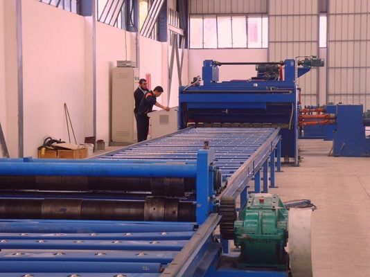 Uzunluk hattı standart kesim, sıcak 6m 8m 14m için yumuşak çelik ışık direği makinesi rulo
