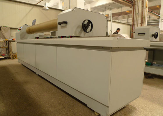 1.5KW / 220V 50Hz Döner Lazer Gravür Ekipmanları Mavi Döner UV Lazer Gravür Makineleri